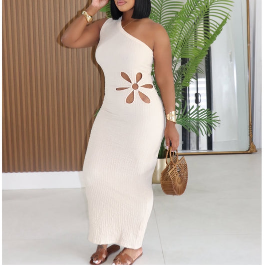 (A) Daisy Maxi